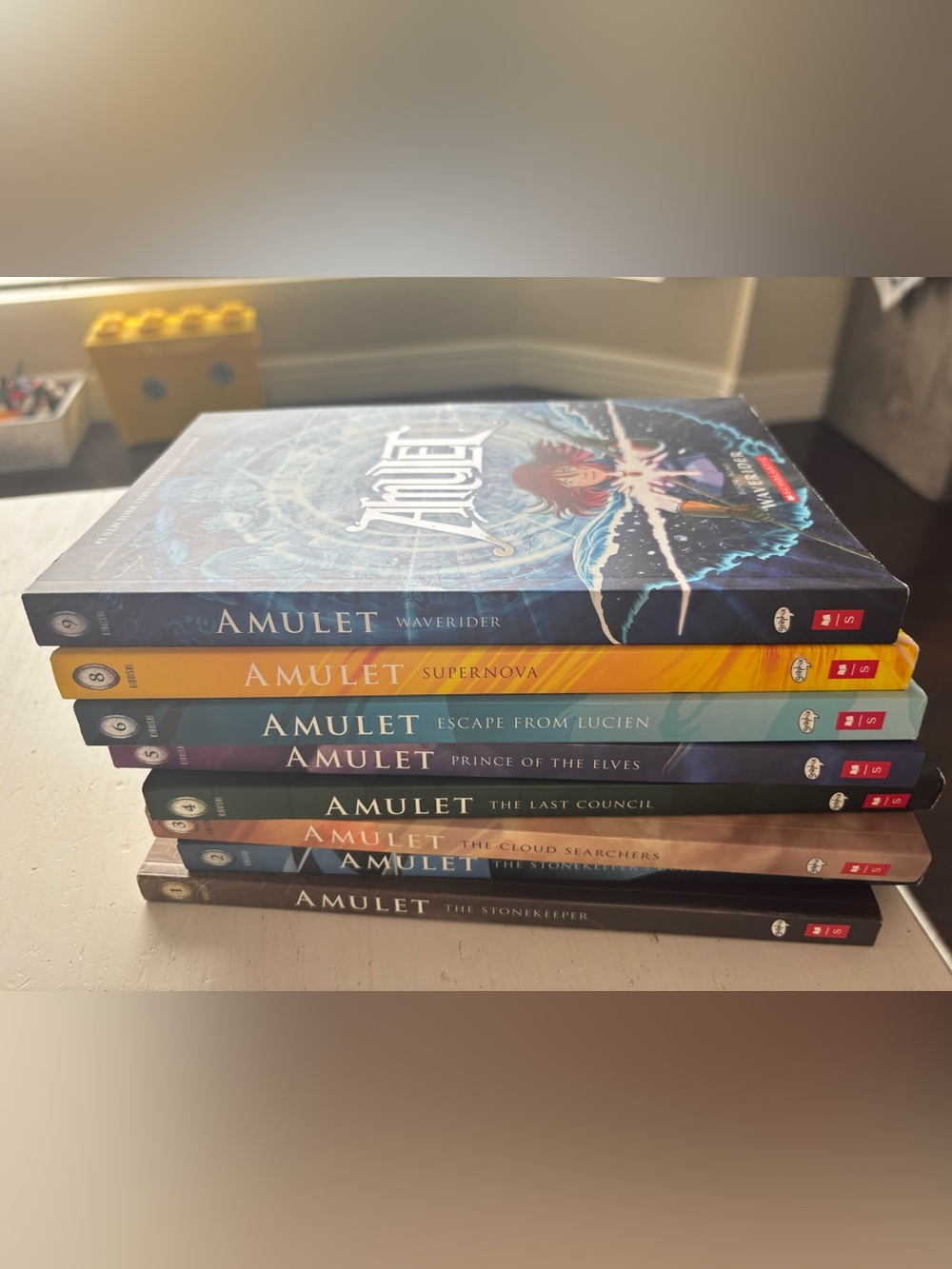 Amulet Graphic Novel Collection - Colorful Spine Set